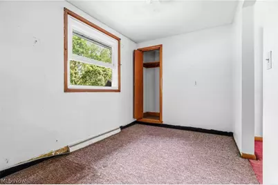 277 Devinney Avenue, Louisville, OH 44641 - Photo 8
