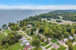 5821 Lake Rd, Mentor on the Lake, OH 44060 - Photo 4