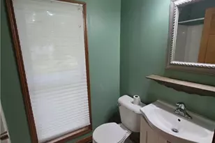 519 W Church St, Orrville, OH 44667 - Photo 8
