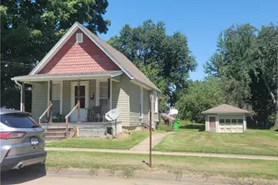 519 W Church St, Orrville, OH 44667 - Photo 2