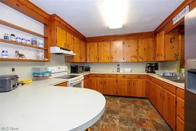 2106 Friar Tuck Circle, Wooster, OH 44691 - Photo 4