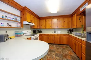 2106 Friar Tuck Cir, Wooster, OH 44691 - Photo 4
