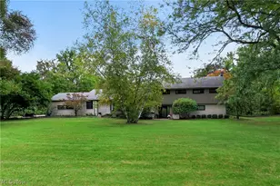7805 Spring Lake Ln, Canfield, OH 44406 - Photo 2