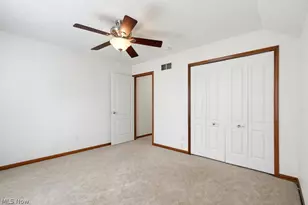 7146 Maple St, Mentor, OH 44060 - Photo 32