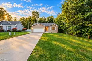 1393 Cross Cove, Austintown, OH 44515 - Photo 2