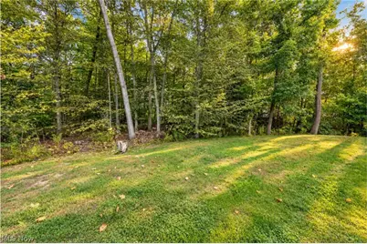 1393 Cross Cove, Austintown, OH 44515 - Photo 46