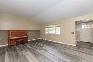 7281 Wil-Lou Ln, North Ridgeville, OH 44039 - Photo 6