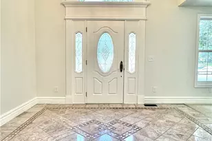 7652 Center St, Mentor, OH 44060 - Photo 2