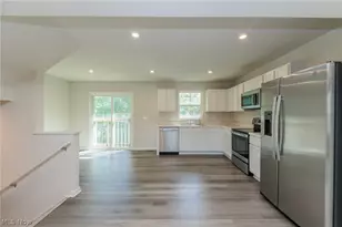 212 Raintree Ln, Painesville Twp, OH 44077 - Photo 6