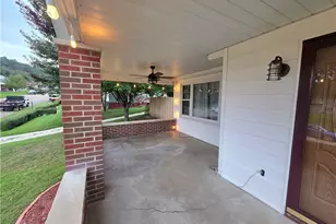 429 W 41st St, Shadyside, OH 43947 - Photo 26