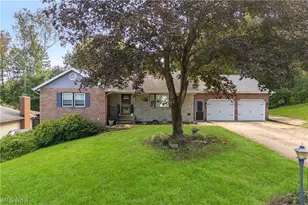 956 Brockton Ave NW, Massillon, OH 44646 - Photo 2