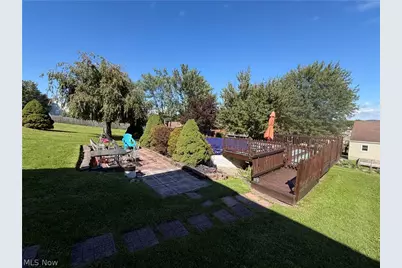 127 St Ann Way, Weirton, WV 26062 - Photo 6