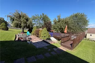127 St Ann Way, Weirton, WV 26062 - Photo 6