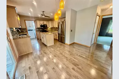 36255 Sandy Knoll Drive, Eastlake, OH 44095 - Photo 16
