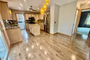 36255 Sandy Knoll Dr, Eastlake, OH 44095 - Photo 16
