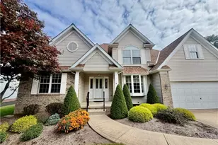36255 Sandy Knoll Dr, Eastlake, OH 44095 - Photo 2