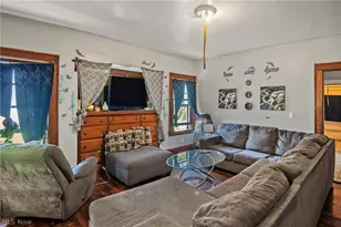 154 Hollywood Ave, Youngstown, OH 44512 - Photo 8