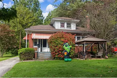 154 Hollywood Avenue, Youngstown, OH 44512 - Photo 2