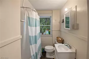 154 Hollywood Ave, Youngstown, OH 44512 - Photo 24