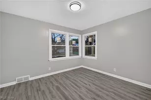 132 S Main St, Austintown, OH 44515 - Photo 14