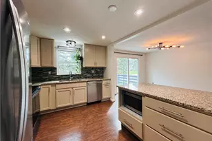 10383 Belleau Dr, Twinsburg, OH 44087 - Photo 4