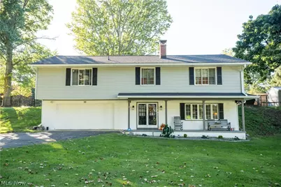110 Berkshire Road, Elyria, OH 44035 - Photo 1