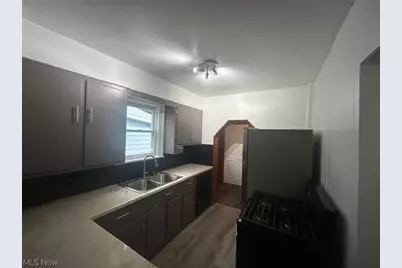1225 Murray Avenue, Akron, OH 44310 - Photo 8