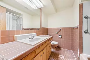1770 Tanglewood Dr, Akron, OH 44313 - Photo 12