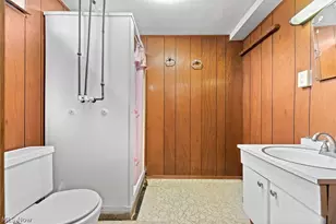 1770 Tanglewood Dr, Akron, OH 44313 - Photo 18