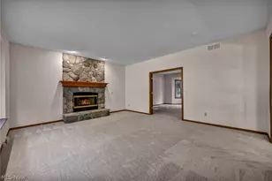 7732 Debonaire Dr, Mentor, OH 44060 - Photo 12