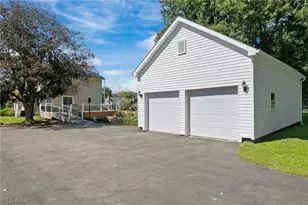 4502 Broadway Ave NE, Louisville, OH 44641 - Photo 10