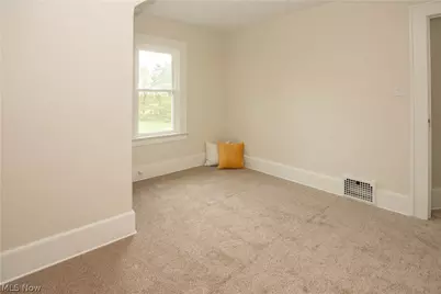 1250 Saint Michaels Avenue, Akron, OH 44320 - Photo 16