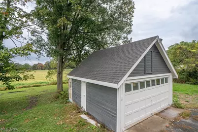 1250 Saint Michaels Avenue, Akron, OH 44320 - Photo 34
