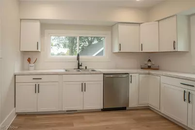 1250 Saint Michaels Avenue, Akron, OH 44320 - Photo 10