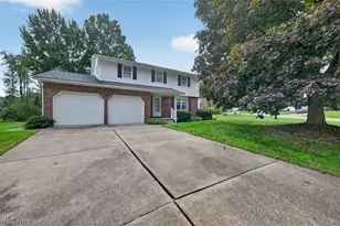 3305 Banyan St NW, Massillon, OH 44646 - Photo 2