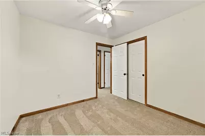 1423 Forrest Drive, Barberton, OH 44203 - Photo 24