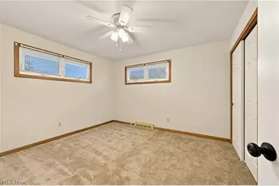 1423 Forrest Drive, Barberton, OH 44203 - Photo 26