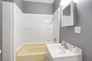 290-292 E South St, Akron, OH 44311 - Photo 30