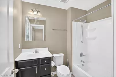106 Preserve Circle, Amherst, OH 44001 - Photo 20
