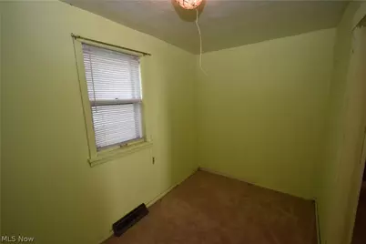 7424 Dudley Avenue, Loveland, OH 44102 - Photo 10