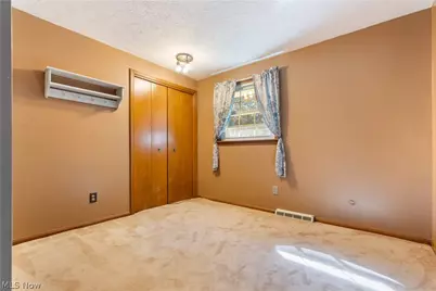 2561 Fallview Street NW, Uniontown, OH 44685 - Photo 20