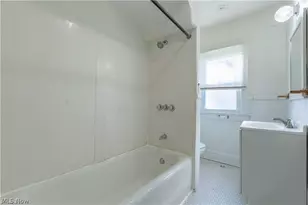 774 Copley Rd, Akron, OH 44320 - Photo 12