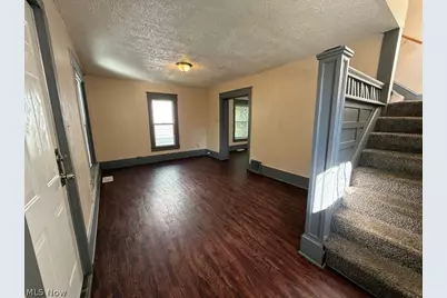 1017 La Croix Avenue, Akron, OH 44307 - Photo 6