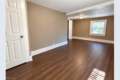 847 Keeney Street, Akron, OH 44310 - Photo 10
