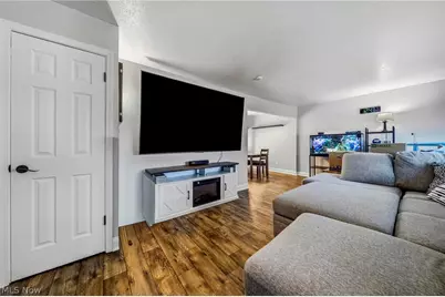 1218 E 346th Street, Eastlake, OH 44095 - Photo 2