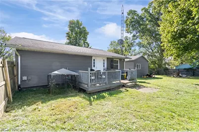 2901 Richmond Avenue NE, Canton, OH 44705 - Photo 24
