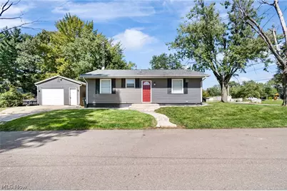 2901 Richmond Avenue NE, Canton, OH 44705 - Photo 2