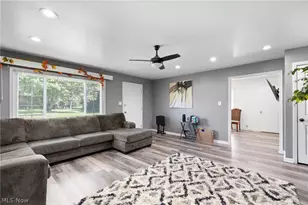 2901 Richmond Ave NE, Canton, OH 44705 - Photo 6