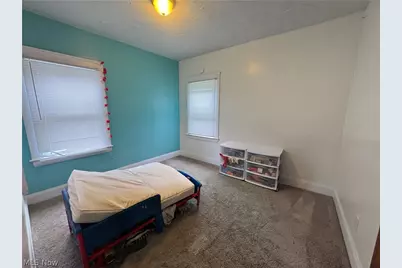1379 W 95th Street, Loveland, OH 44102 - Photo 8