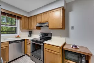 221 Talsman Dr, Canfield, OH 44406 - Photo 14